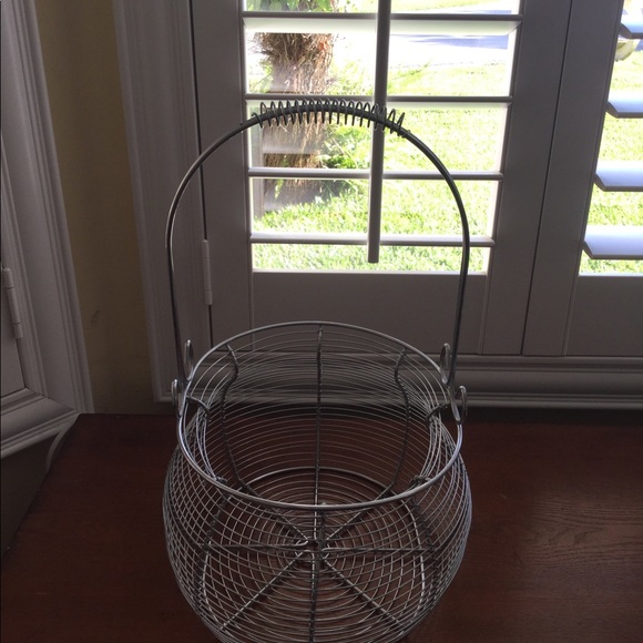 Vintage Decorative Wire Baskets - Picture 7 of 11